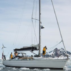 ScanStrut Selvnivellerende radar mount til mast